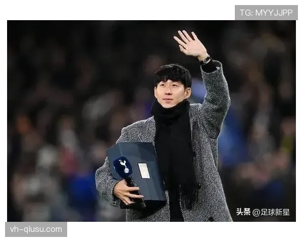 孙兴慜与萨拉赫在高速反击中转移节奏，形成多点参与趋势