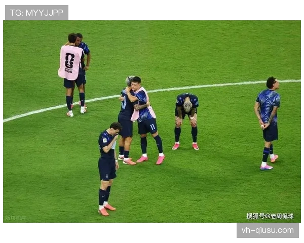 巴埃纳攻破乌拉圭球门:西班牙1-0取胜成焦点 巴埃纳攻破乌拉圭球门:西班牙1-0取胜成焦点